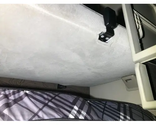 Volvo VNL Sleeper Bunk