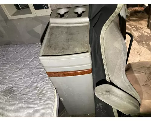 Volvo VNL Sleeper Cabinets