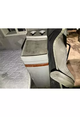 Volvo VNL Sleeper Cabinets