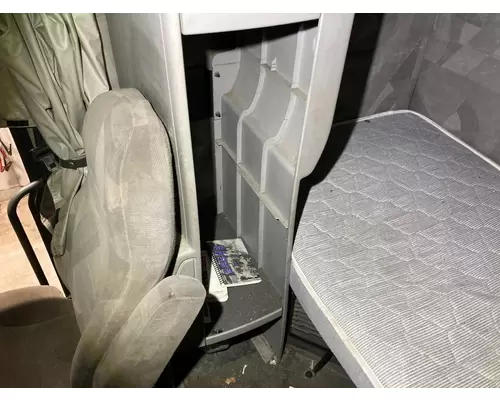Volvo VNL Sleeper Cabinets