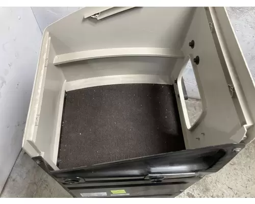 Volvo VNL Sleeper Cabinets