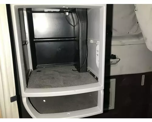 Volvo VNL Sleeper Cabinets