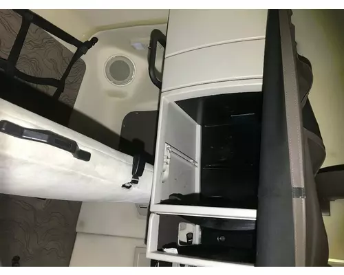 Volvo VNL Sleeper Cabinets