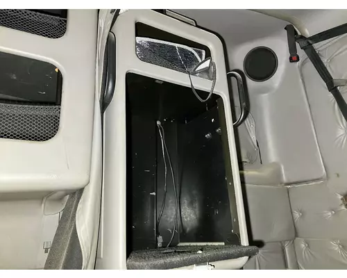 Volvo VNL Sleeper Cabinets