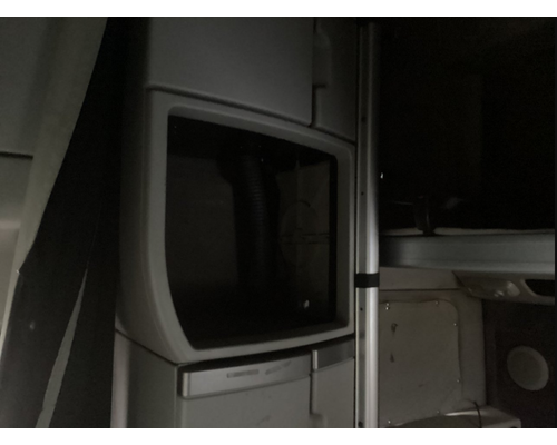 Volvo VNL Sleeper Cabinets