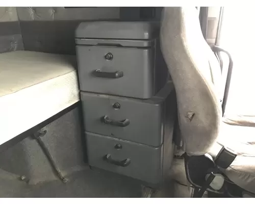 Volvo VNL Sleeper Cabinets