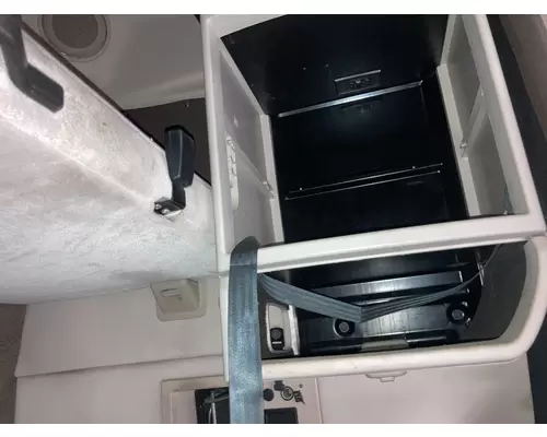 Volvo VNL Sleeper Cabinets