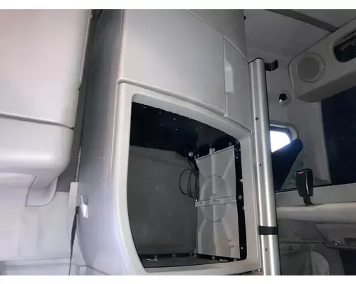 Volvo VNL Sleeper Cabinets