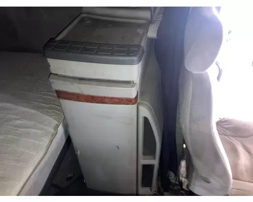 Volvo VNL Sleeper Cabinets