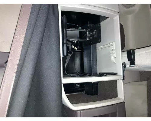 Volvo VNL Sleeper Cabinets