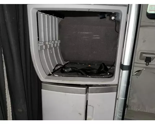 Volvo VNL Sleeper Cabinets