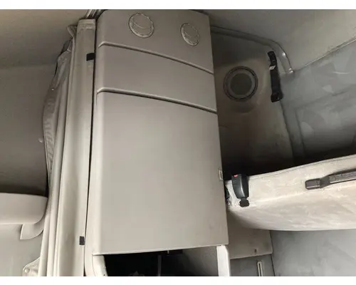 Volvo VNL Sleeper Cabinets