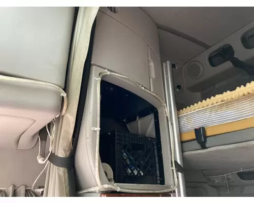 Volvo VNL Sleeper Cabinets