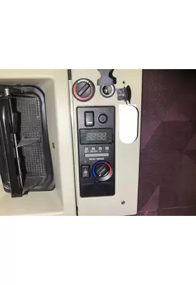 Volvo VNL Sleeper Controls