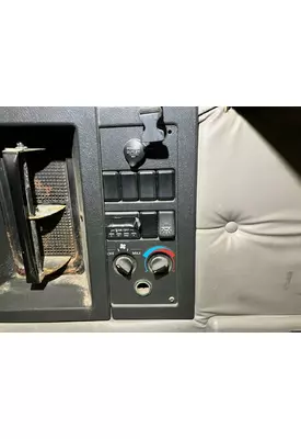 Volvo VNL Sleeper Controls