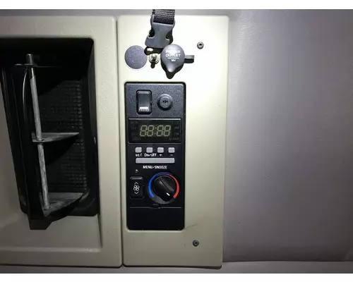 Volvo VNL Sleeper Controls