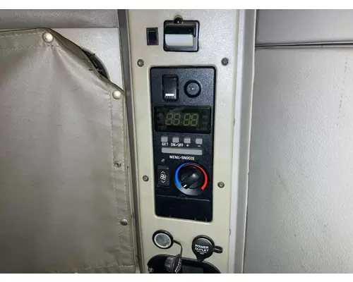 Volvo VNL Sleeper Controls