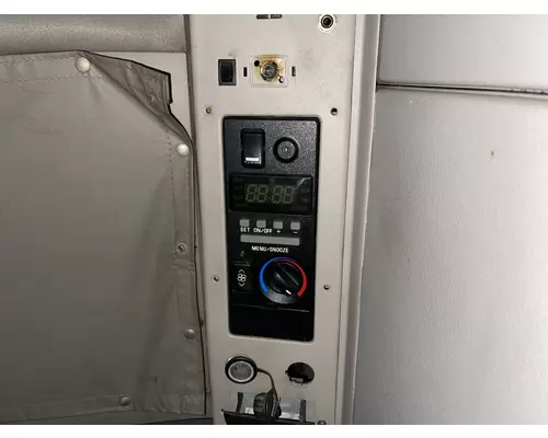 Volvo VNL Sleeper Controls