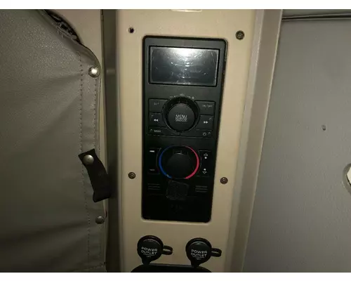 Volvo VNL Sleeper Controls