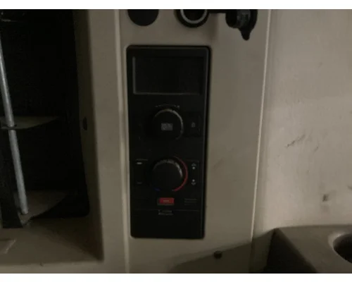 Volvo VNL Sleeper Controls