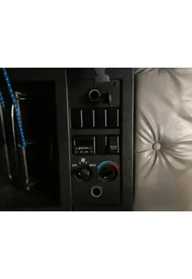 Volvo VNL Sleeper Controls
