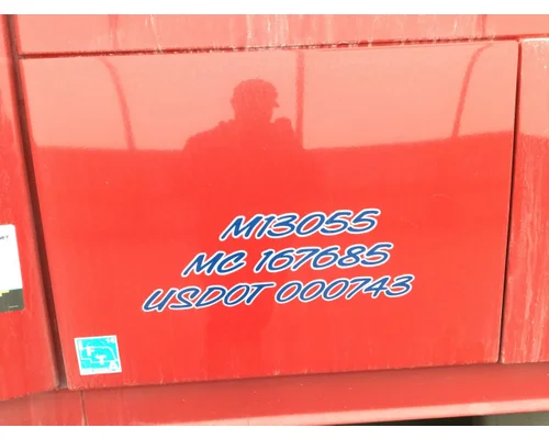 Volvo VNL Sleeper Door