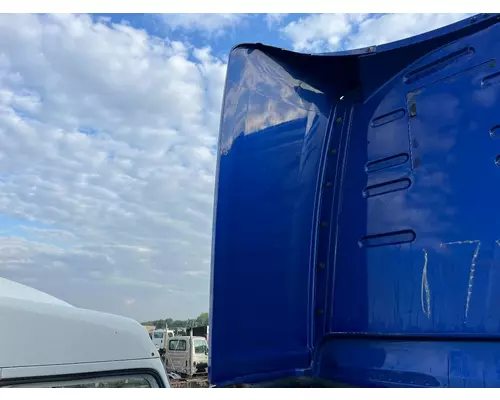 Volvo VNL Sleeper Fairing