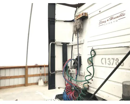 Volvo VNL Sleeper Fairing