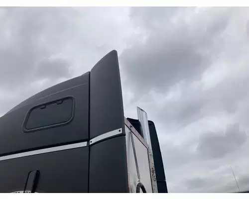 Volvo VNL Sleeper Fairing