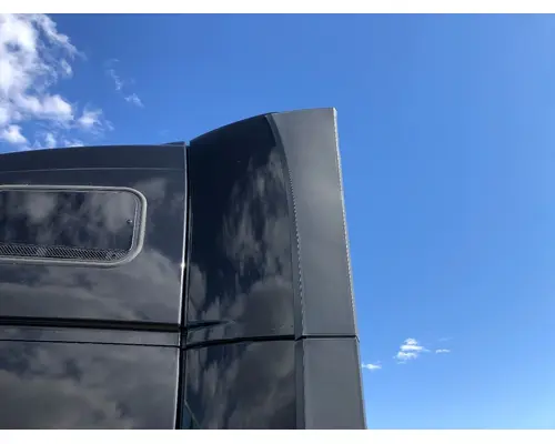 Volvo VNL Sleeper Fairing