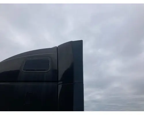 Volvo VNL Sleeper Fairing