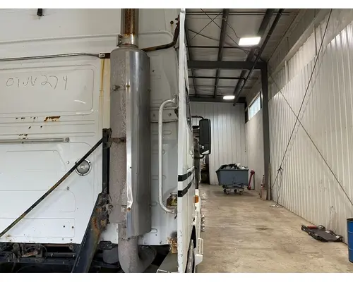 Volvo VNL Sleeper Fairing