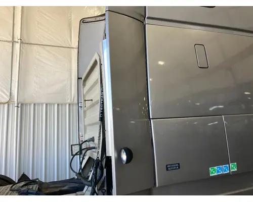 Volvo VNL Sleeper Fairing