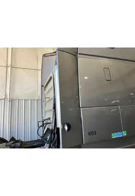 Volvo VNL Sleeper Fairing