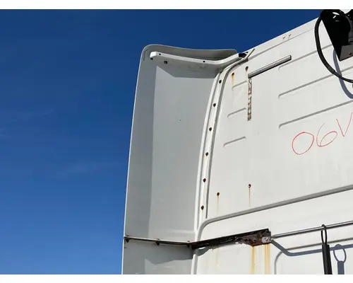 Volvo VNL Sleeper Fairing