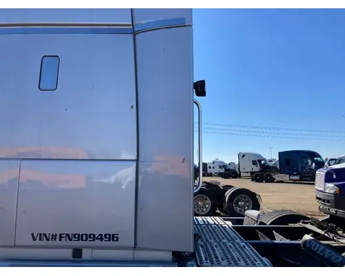 Volvo VNL Sleeper Fairing