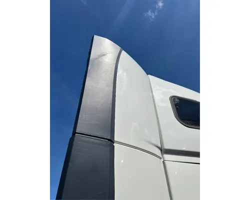 Volvo VNL Sleeper Fairing