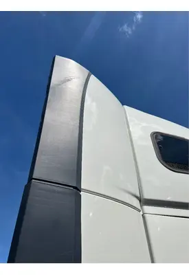 Volvo VNL Sleeper Fairing