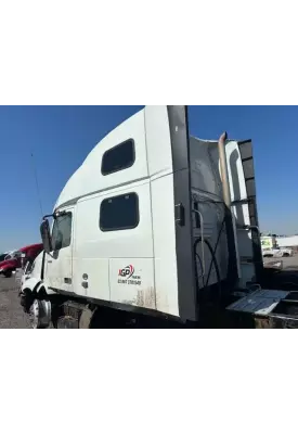 Volvo VNL Sleeper Fairing