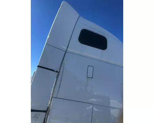 Volvo VNL Sleeper Window