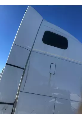 Volvo VNL Sleeper Window