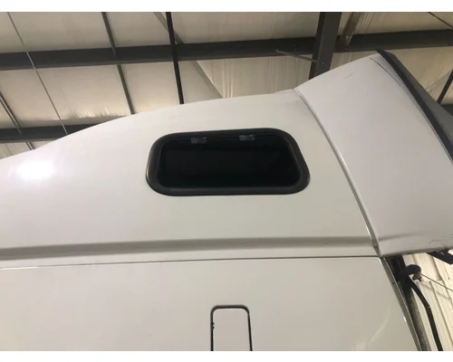 Volvo VNL Sleeper Window