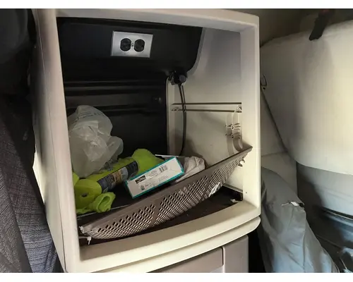 Volvo VNL Sleeper