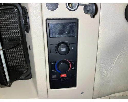 Volvo VNL Sleeper