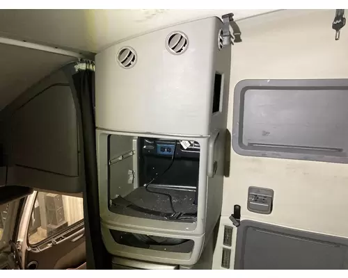 Volvo VNL Sleeper