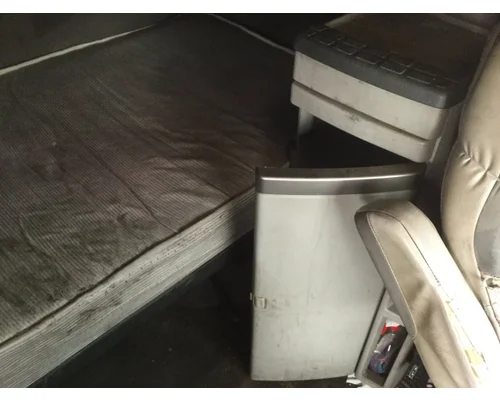 Volvo VNL Sleeper