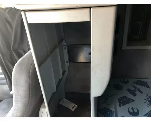 Volvo VNL Sleeper