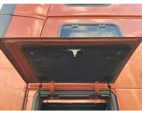 Volvo VNL Sleeper