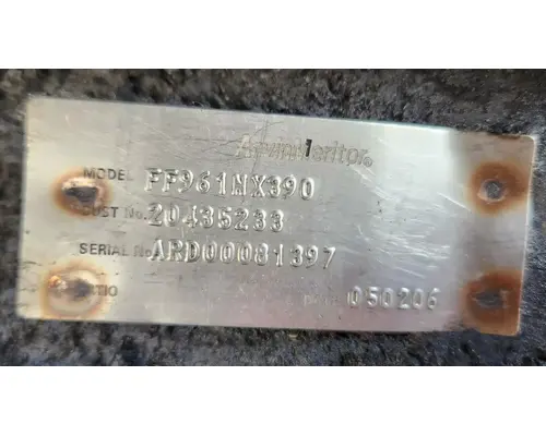 Volvo VNL Spindle  Knuckle, Front