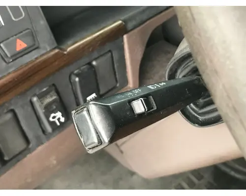 Volvo VNL Steering Column